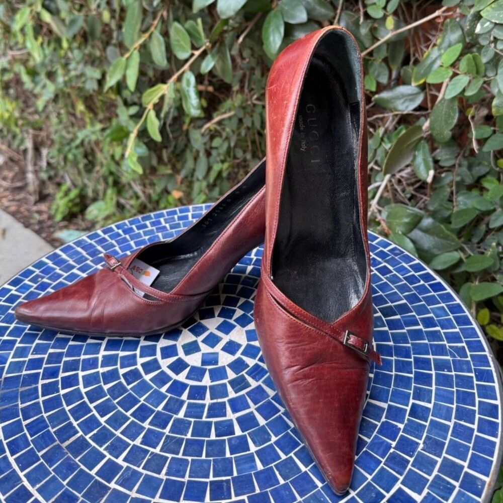 Gucci brown leather stilettos pumps