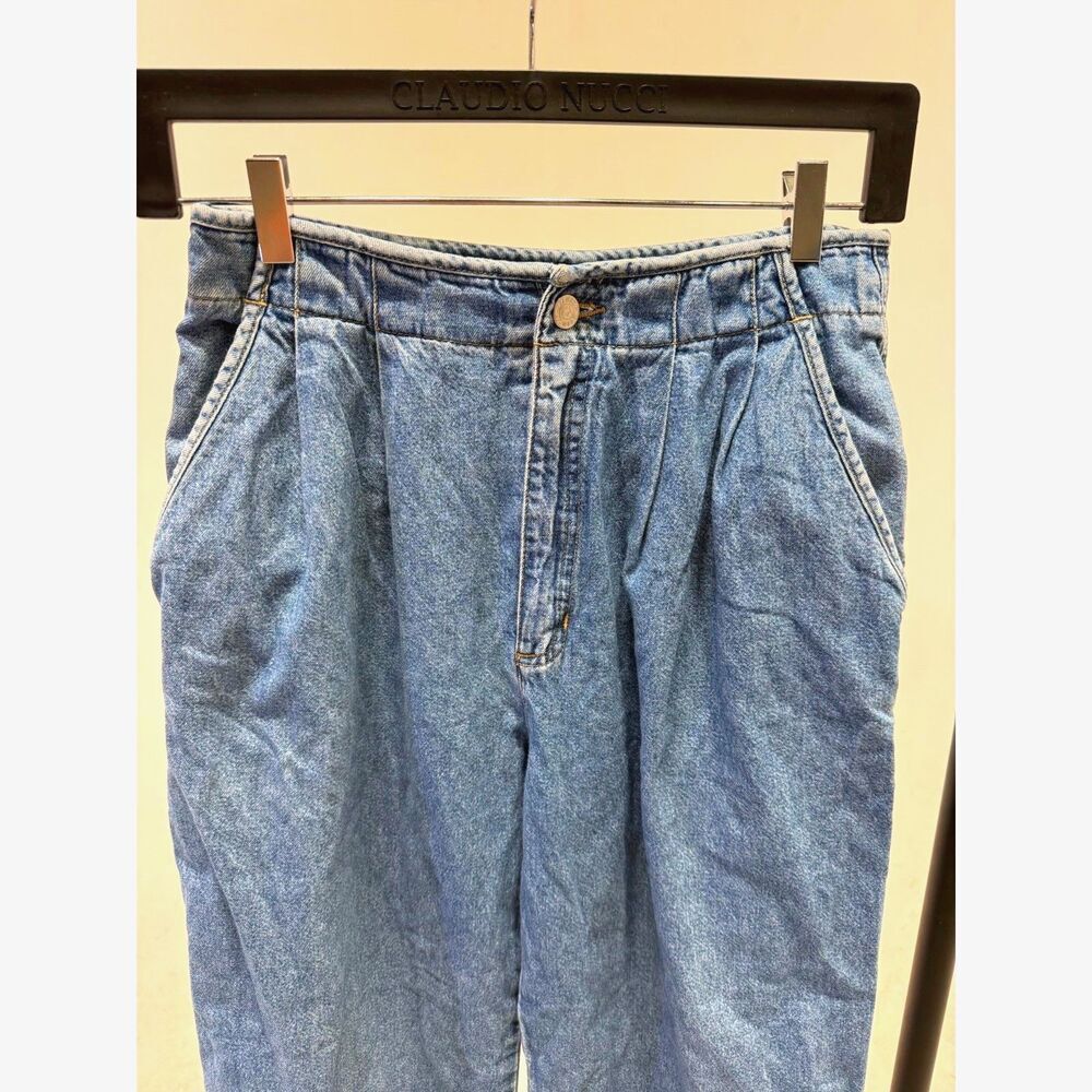 Liz Wear vintage pleated cropped medium wash deck pant