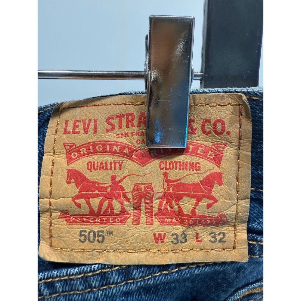 Levi's 505 cutoffs size 33 - dark blue