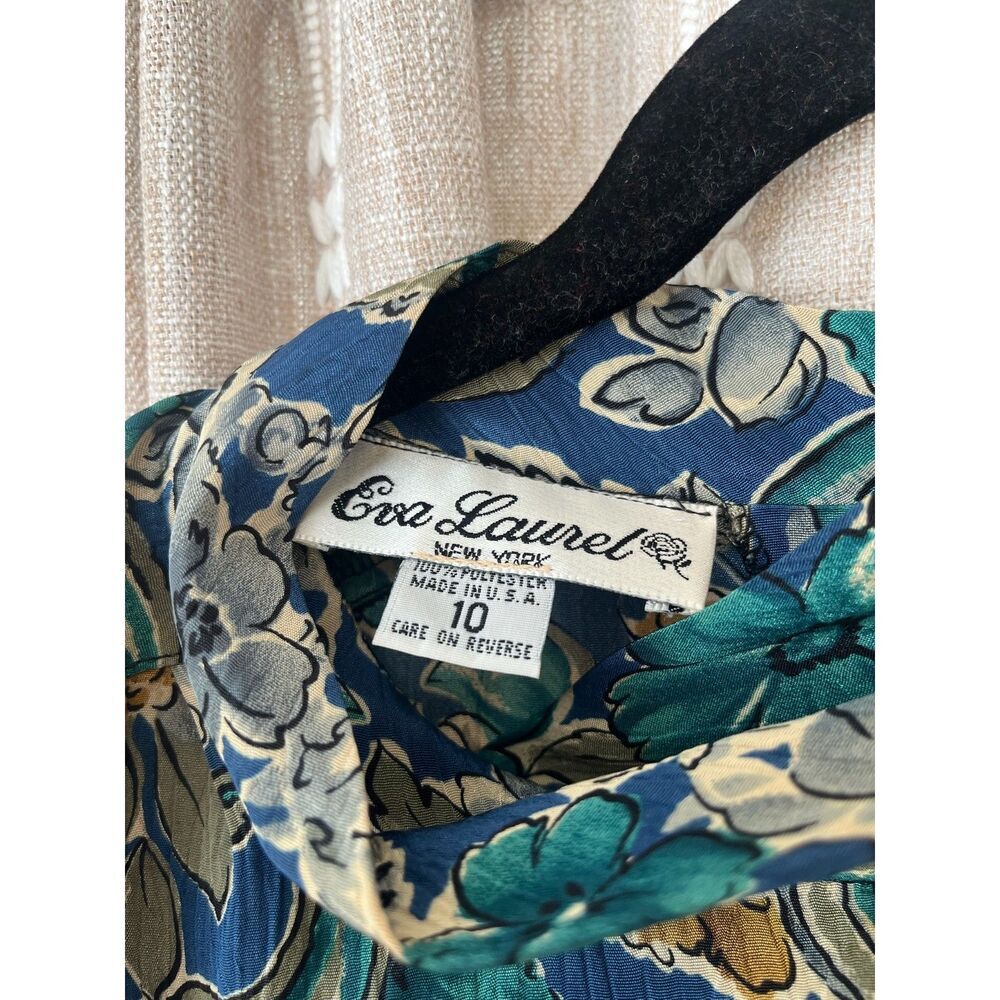 Eva Laurel Vintage Floral Blouse