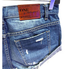 one x oneteaspoon	medium wash distressed jean shorts, size 25