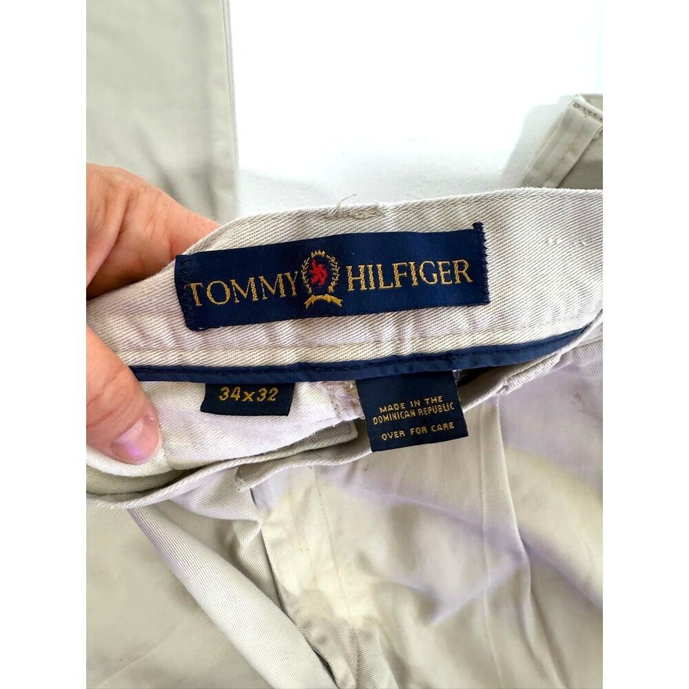 Tommy Hilfiger Vintage Khakis - pleated front, relaxed tapered leg