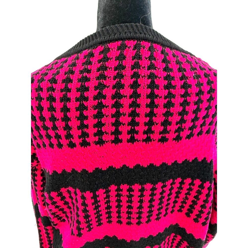 vintage hot pink & black stripe/houndstooth knitted cardigan