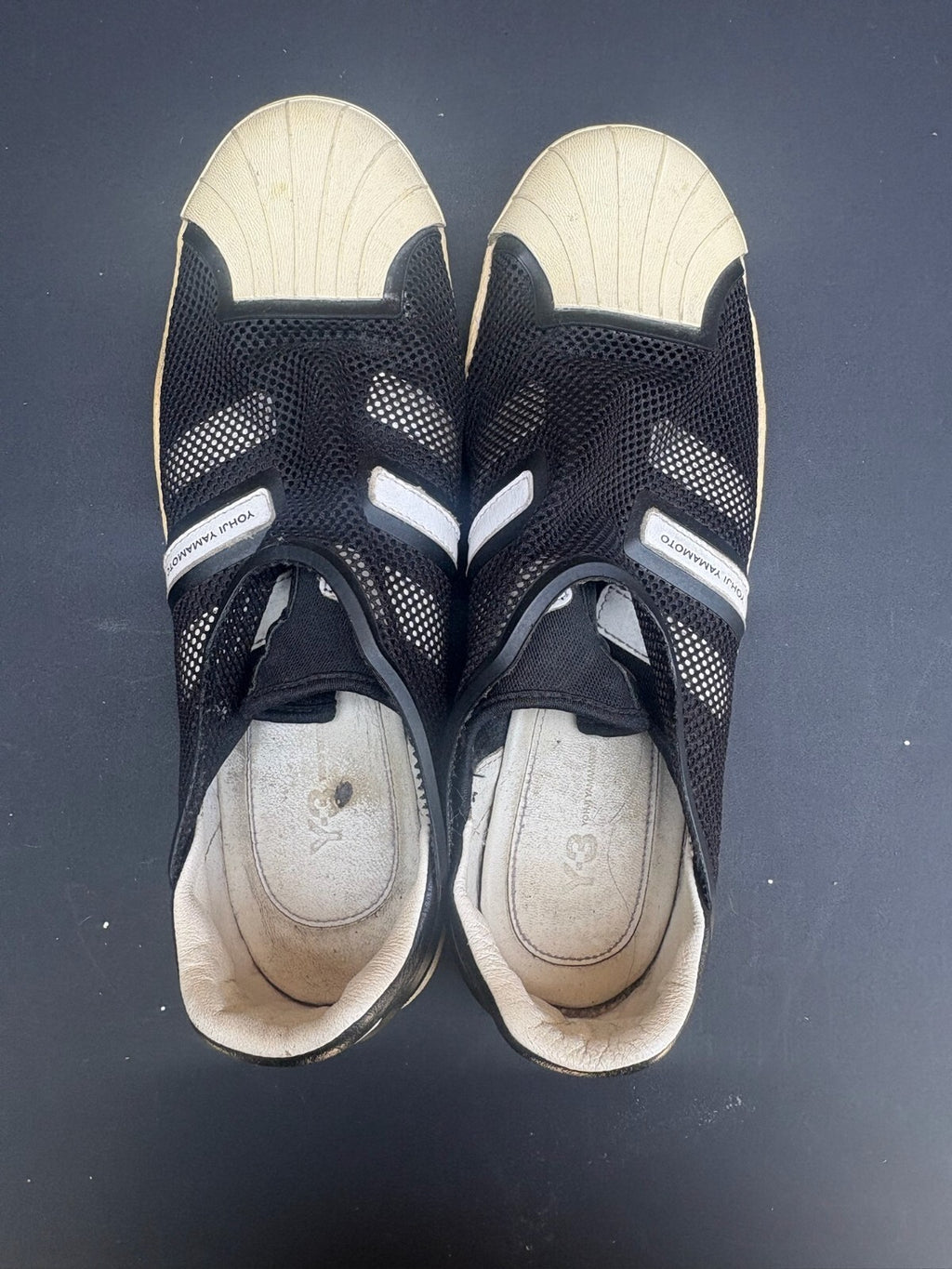 Yohji Yamamoto x Adidas	Y3 Q34819 black shell toes 10.5M