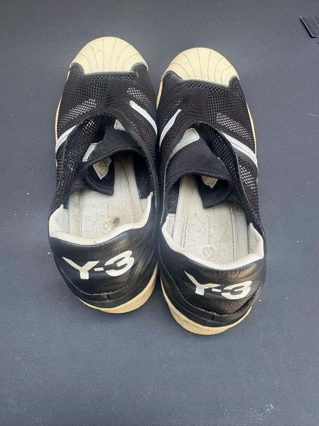 Yohji Yamamoto x Adidas	Y3 Q34819 black shell toes 10.5M
