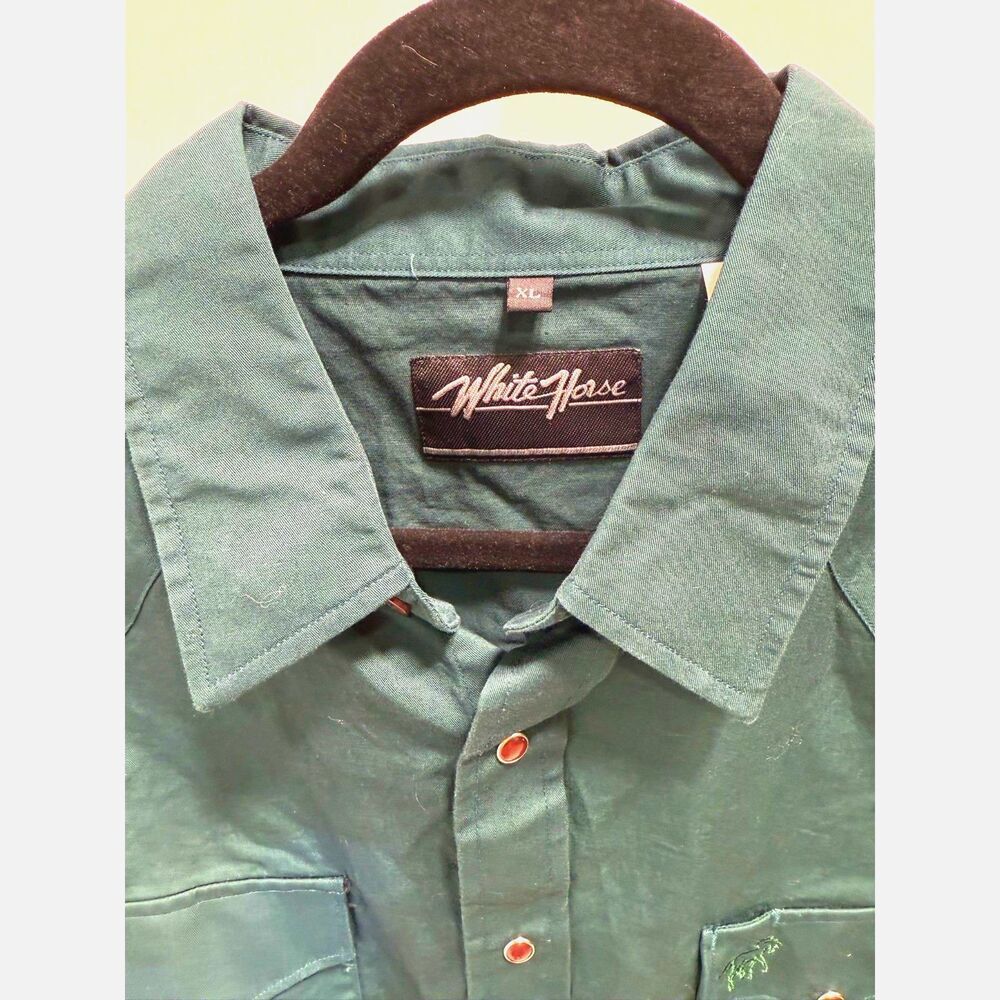 White Horse vintage forest green long sleeve pearl snap