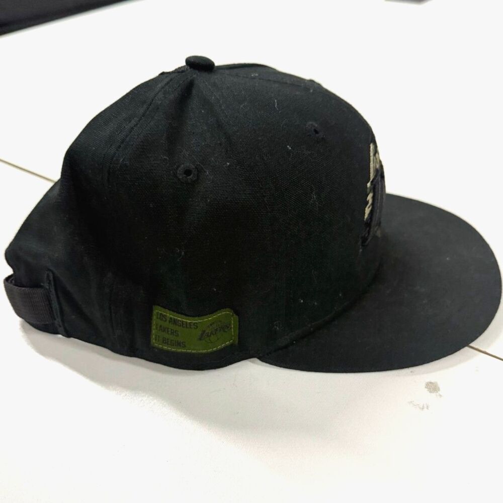 Los Angeles Lakers New Era 9FIFTY Black & Camo Armed Forces embroidered logo cap