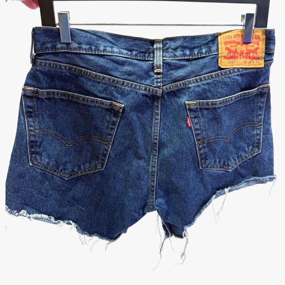 Levi's 505 cutoffs size 33 - dark blue