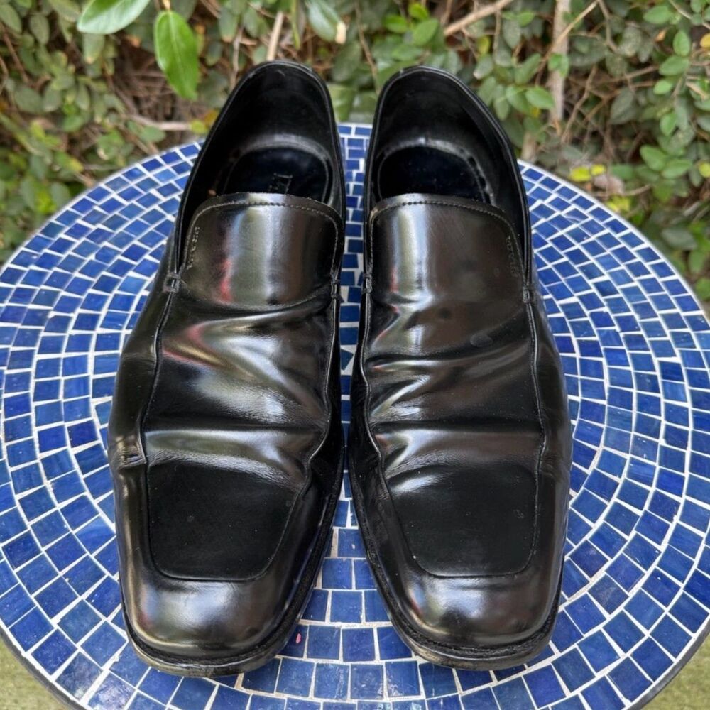 PRADA men's black leather loafer / dress shoe