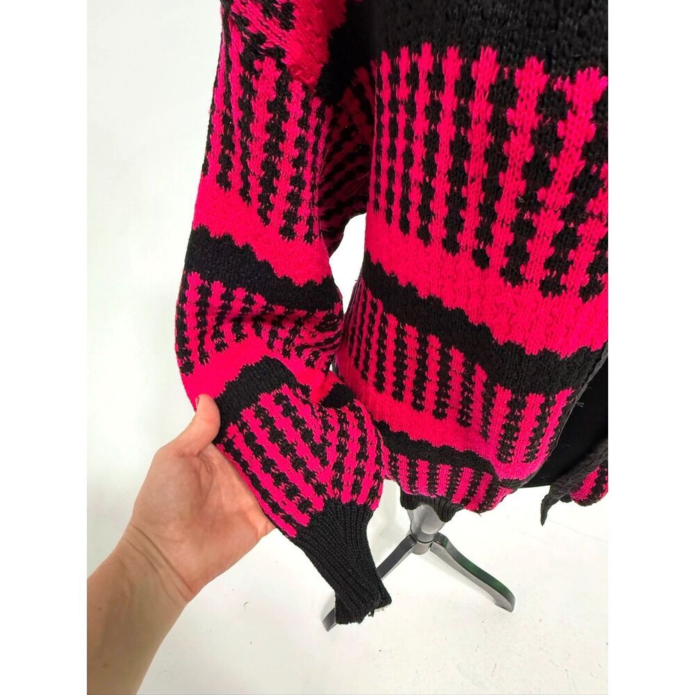 vintage hot pink & black stripe/houndstooth knitted cardigan