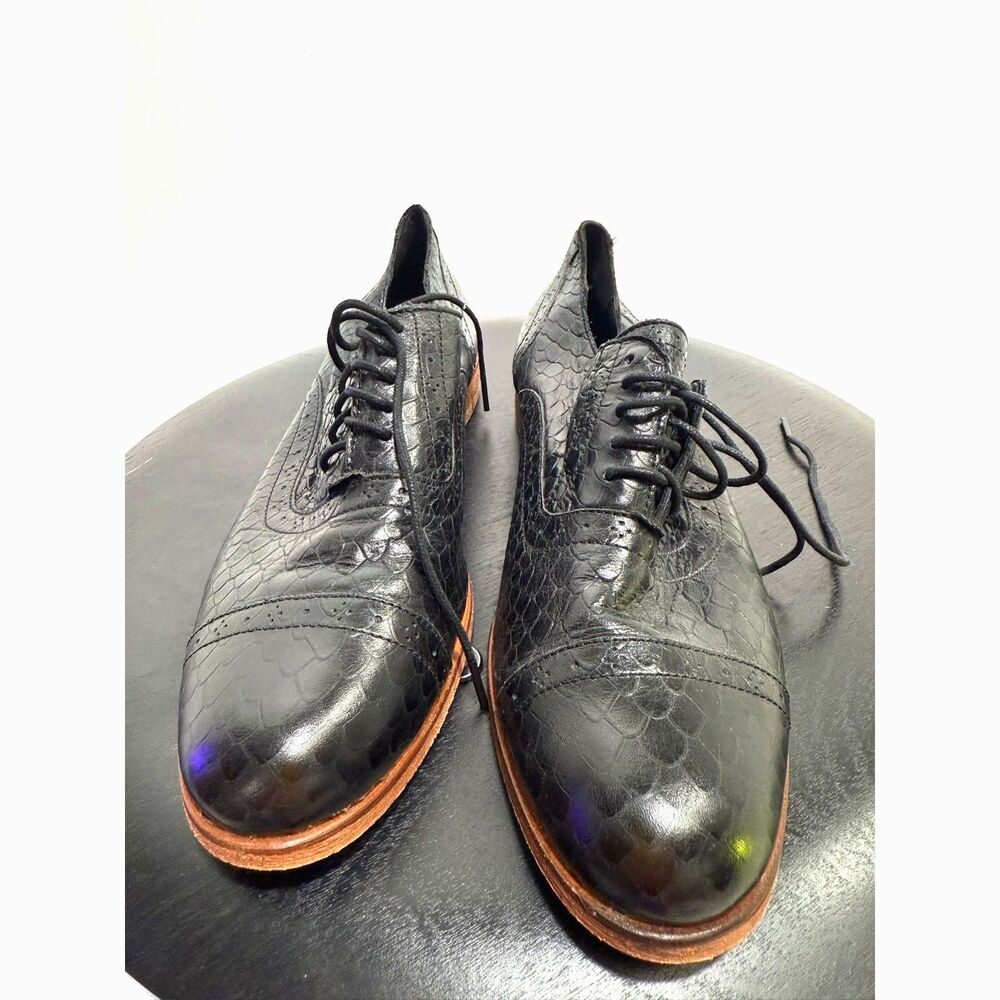 Cole Haan Black Leather Lace Up Wing Tips
