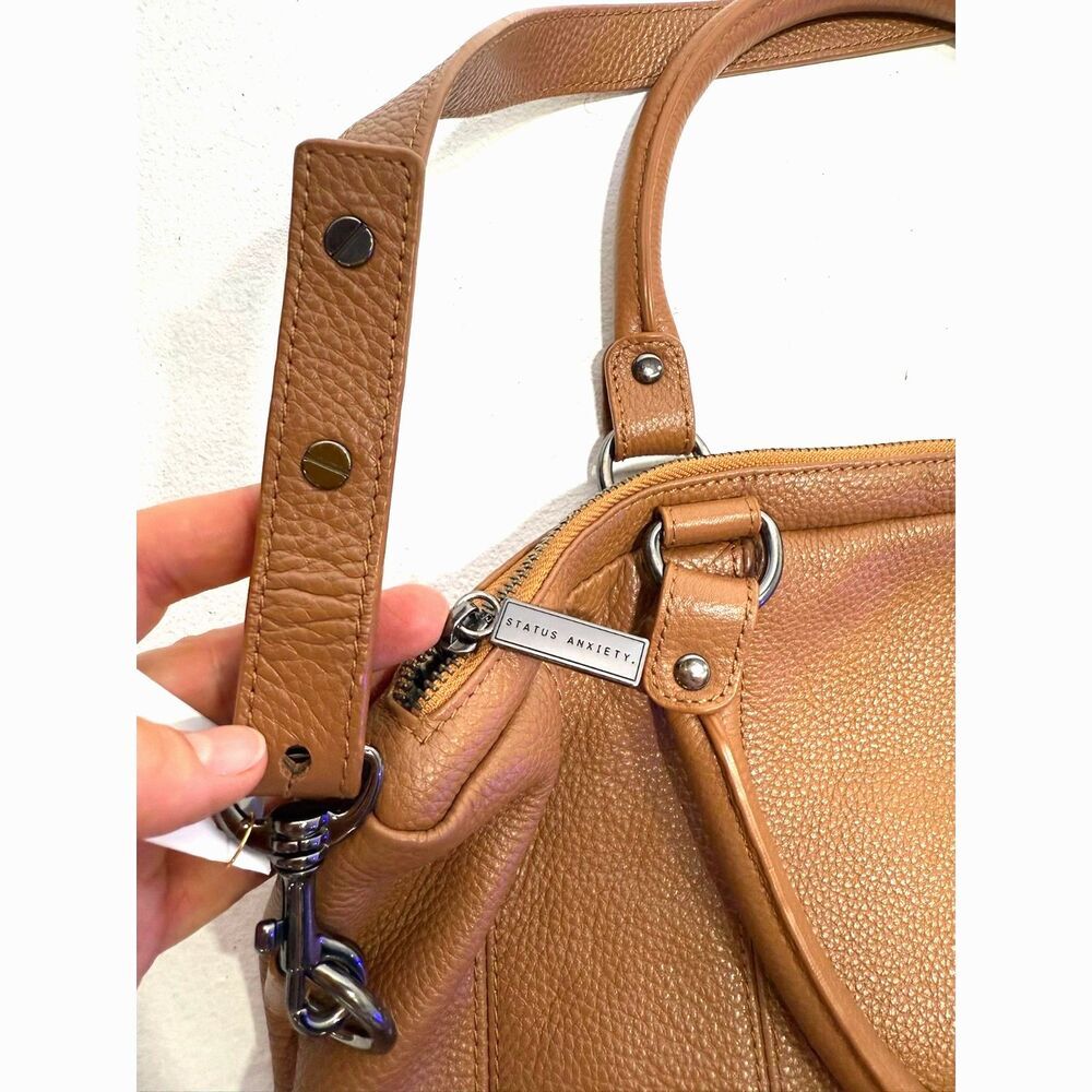 Social Anxiety	brown pebbled leather boho crossbody purse