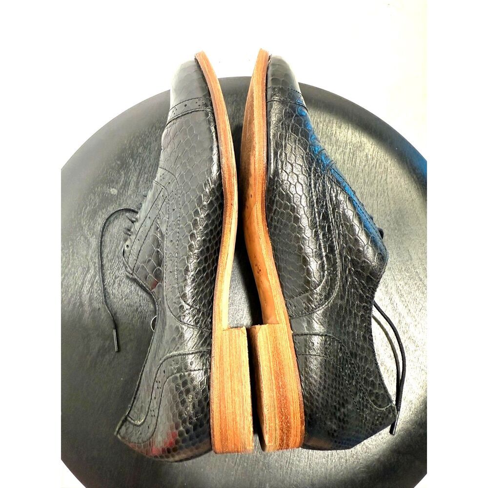 Cole Haan Black Leather Lace Up Wing Tips